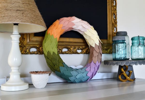 make felt wreath