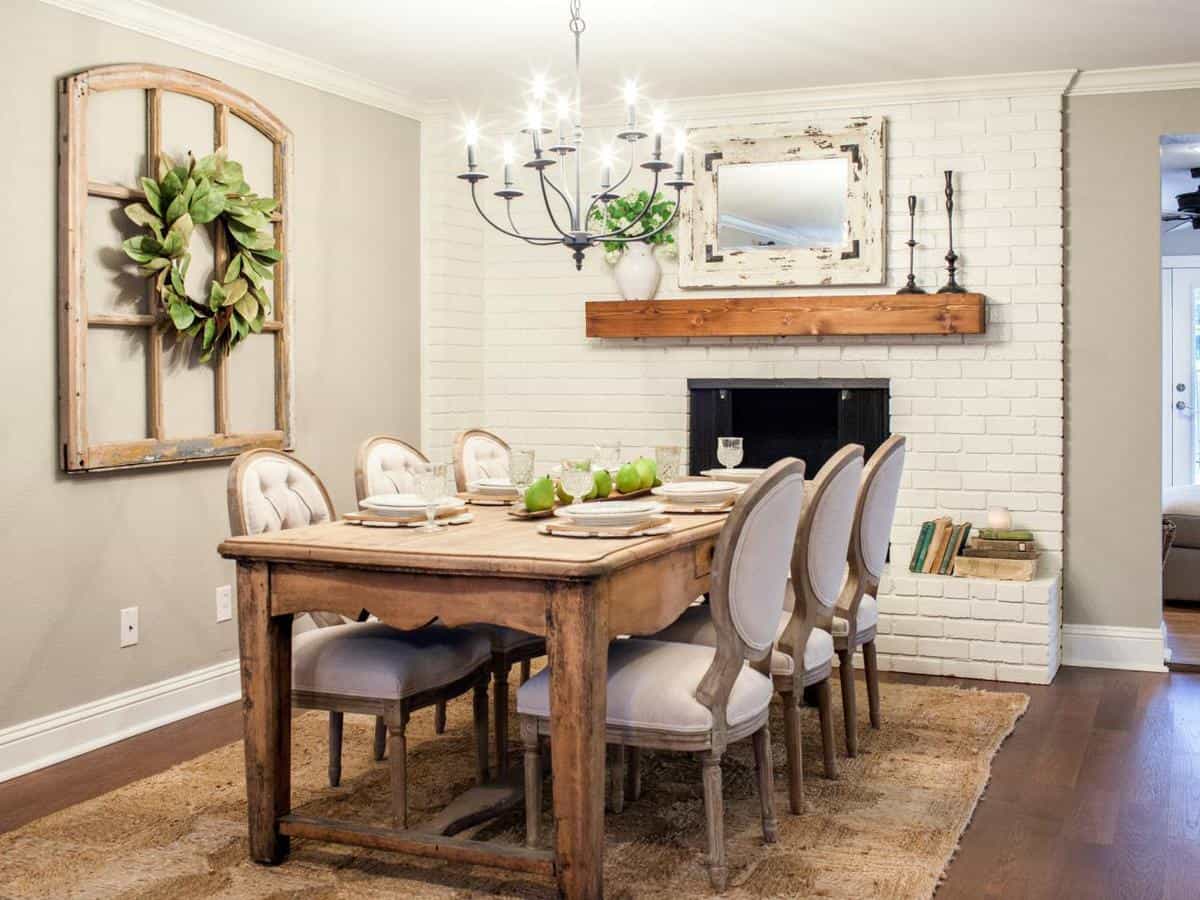 BP_HFXUP208_Haire_dining-room_AFTER_1807_e_e_jpg_rend_hgtvcom_1280_960
