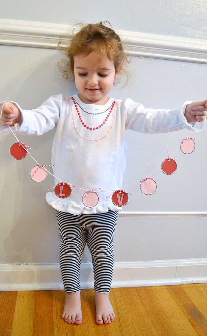 valentines day garland 1