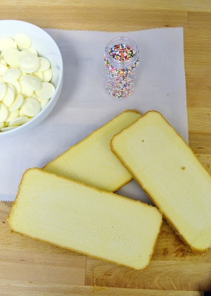 mini flower cakes