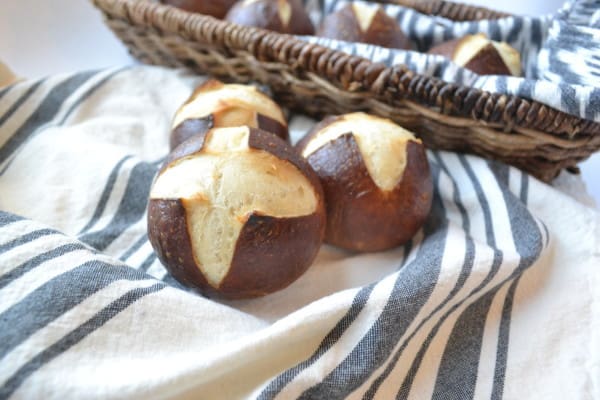 pretzel roll recipe