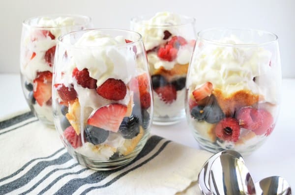 easy berry parfait