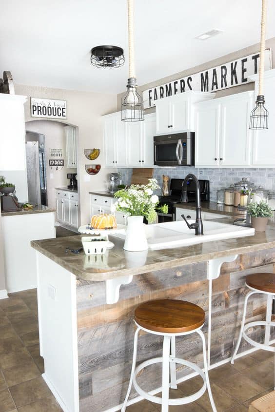 10 Ways to Style Farmhouse Decor Above Kitchen Cabinets