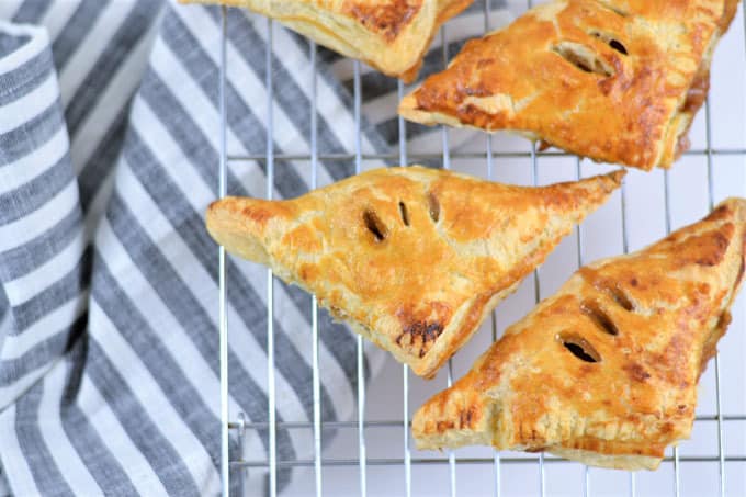 puff pastry apple turnovers 6