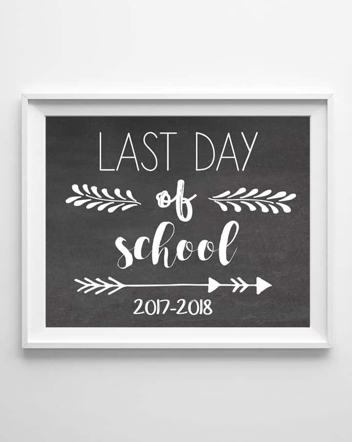 last day of school sign