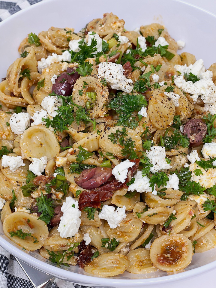 tomato feta pasta salad