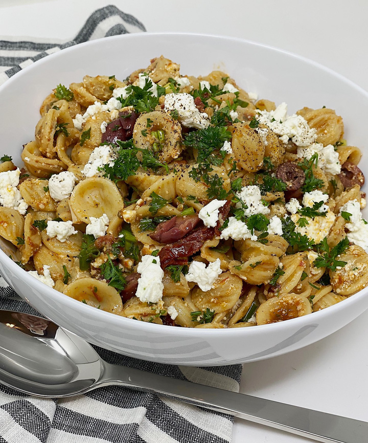 bowl pasta salad