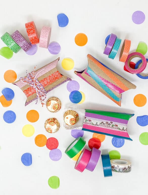 How to Make Pillow Boxes {Out of Toilet Paper Rolls}