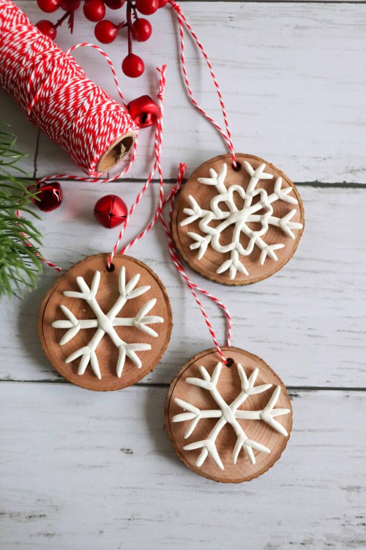 30+ Fun and Festive DIY Christmas Crafts For Adults