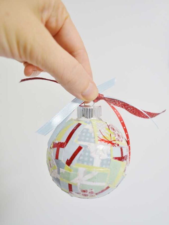 DIY Christmas Ornaments {How to Mod Podge Glass Ornaments} Story